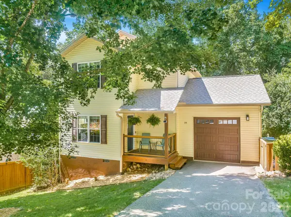19 Oakcrest Place, Asheville, NC 28806