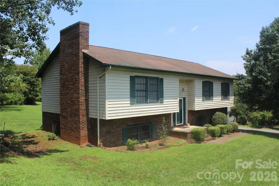 205 Inglewood Drive, Morganton, NC 28655 - #2