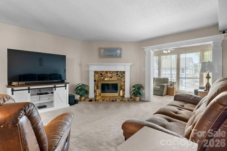 1330 5th Street Ne #11, Hickory, NC 28602 - #3