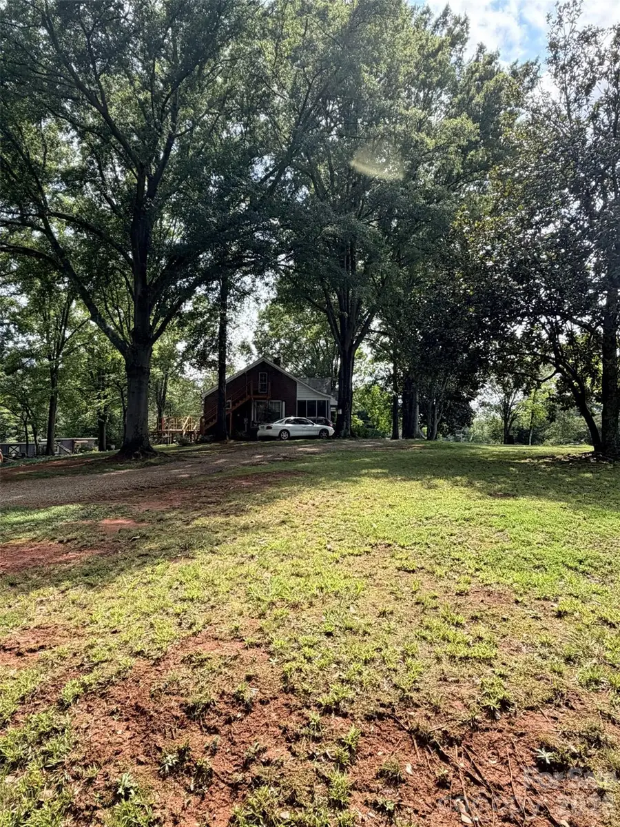 737 W C Street, Newton, NC 28658 - #3