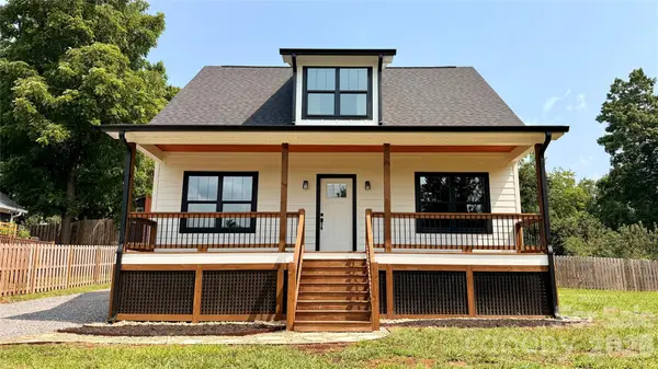 8 Lily Crossing Lane, Black Mountain, NC 28711