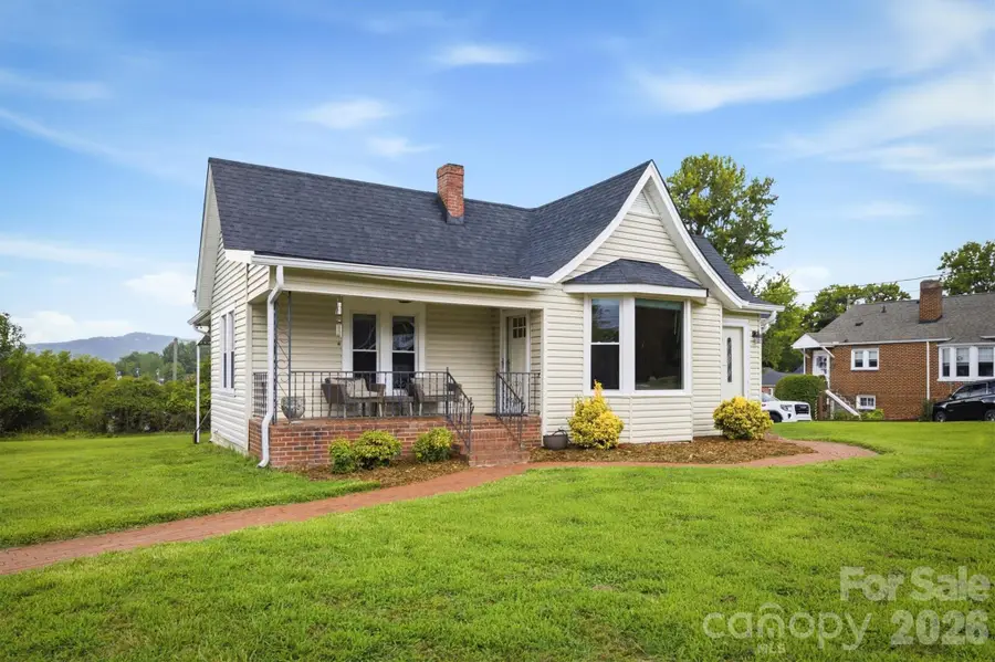 513 Bouchard Avenue Ne, Valdese, NC 28690 - #2