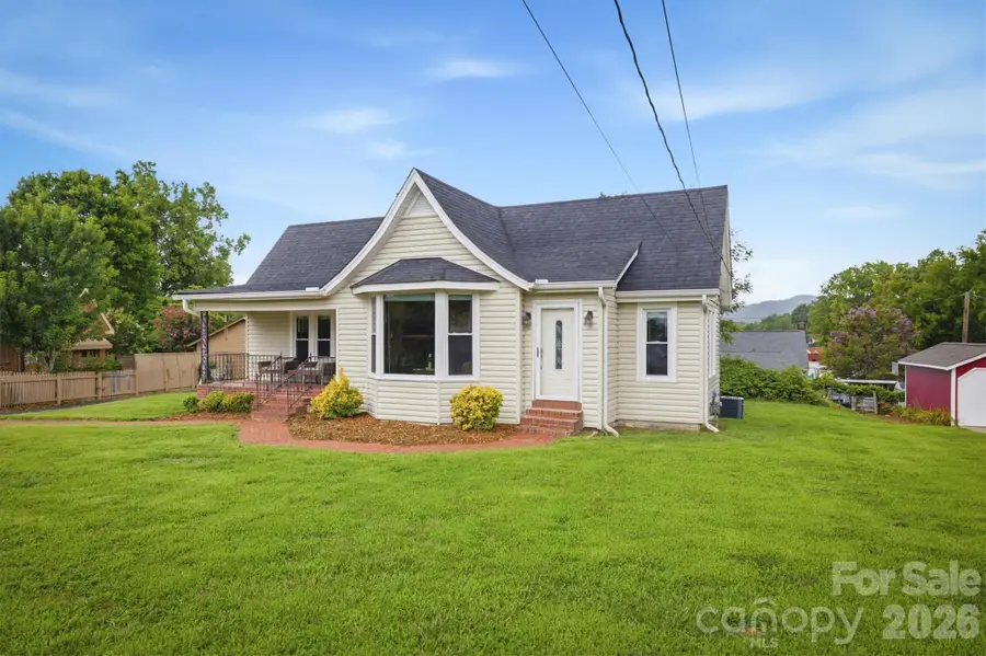 513 Bouchard Avenue Ne, Valdese, NC 28690 - #3