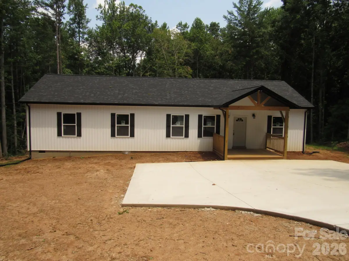 92 Saint Charles Court, Hickory, NC 28601 - #1