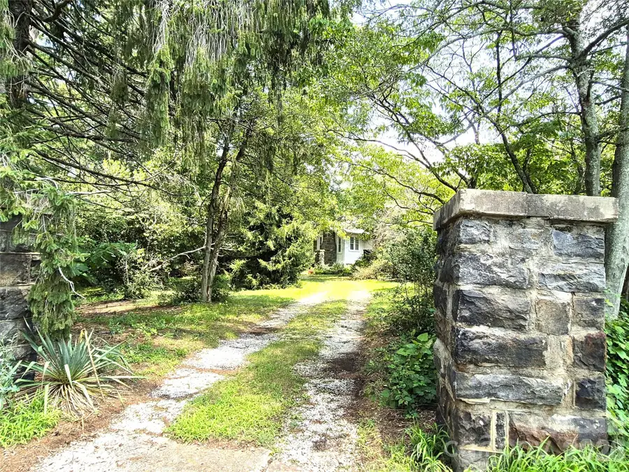 57 Beverly Road W, Asheville, NC 28806 - #3