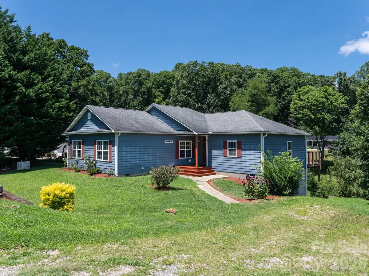 10 Ashe Road, Candler, NC 28715 - #1