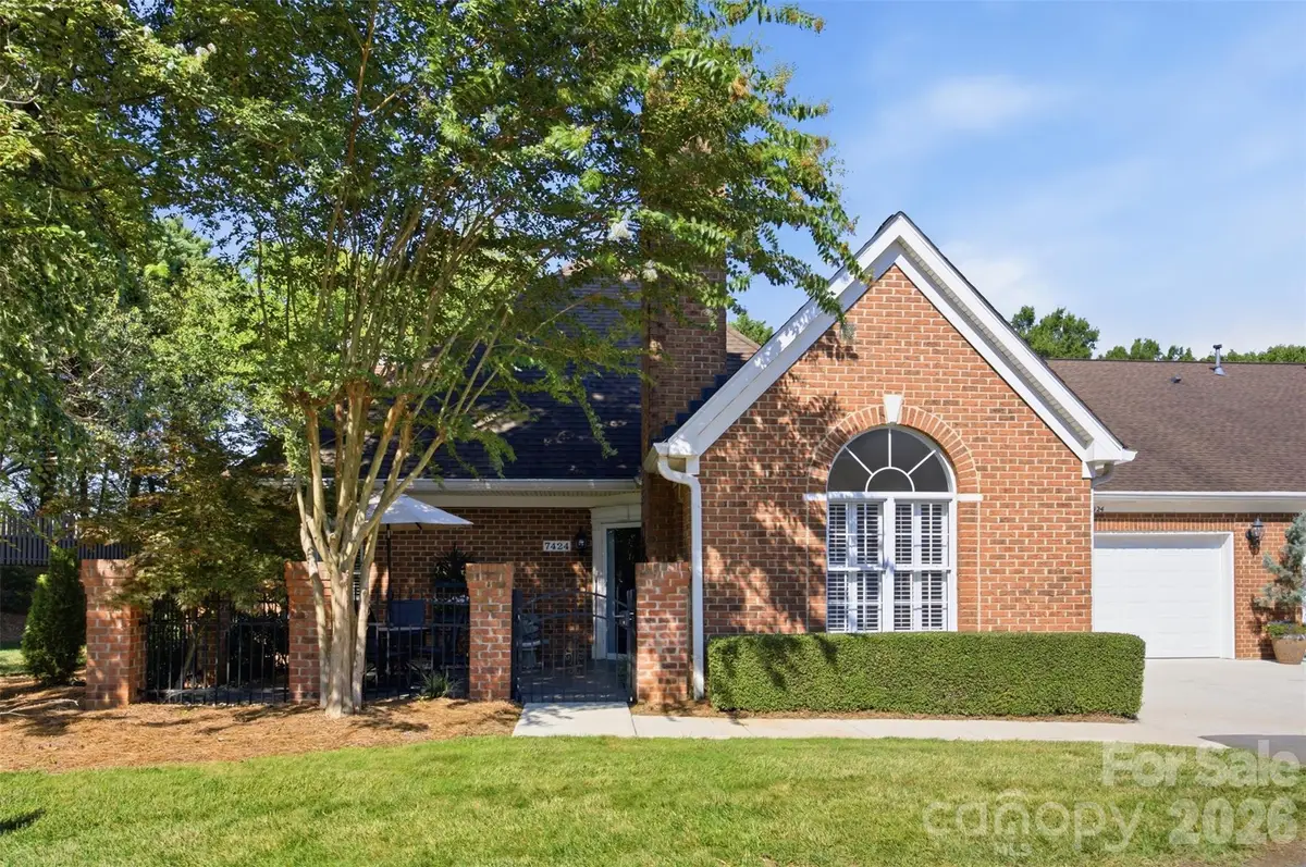 7424 Hurstbourne Green Drive, Charlotte, NC 28277 - #1