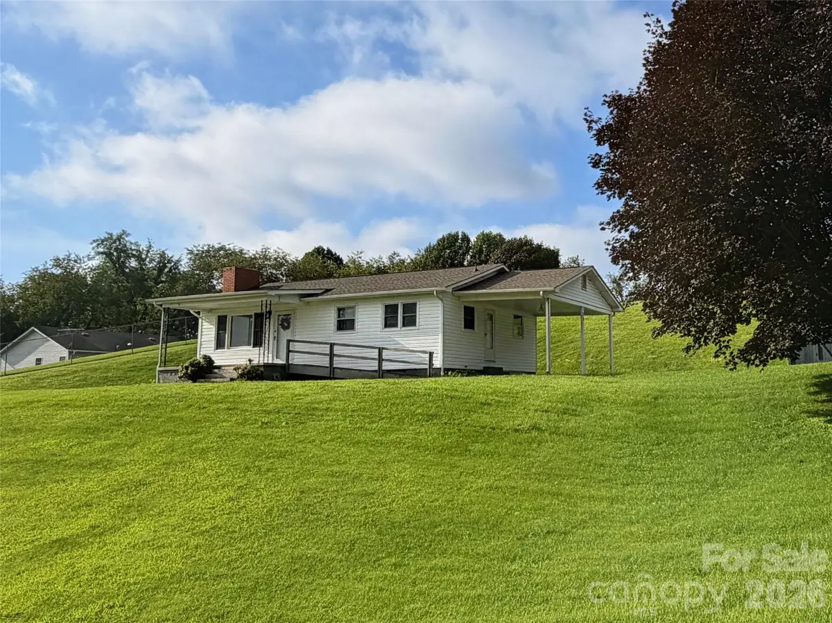 175 Hampshire Drive, Waynesville, NC 28786 - #1