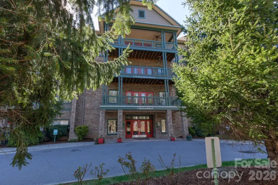 9 Kenilworth Knoll #207, Asheville, NC 28805 - #2