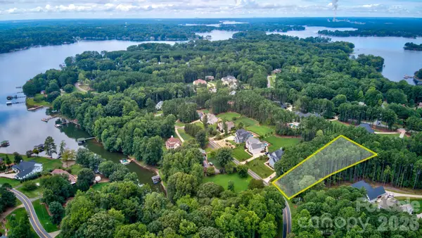 372 Kenway Loop, Mooresville, NC 28117
