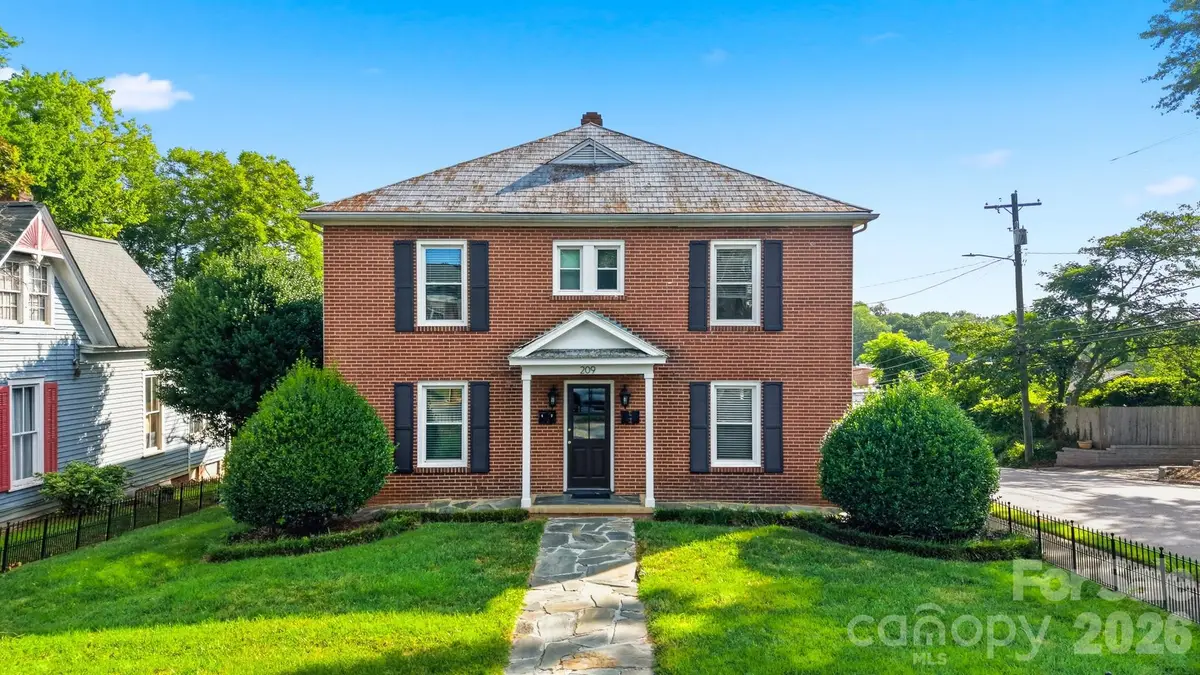 209 S King Street, Morganton, NC 28655 - #1