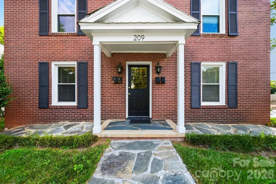 209 S King Street, Morganton, NC 28655 - #2