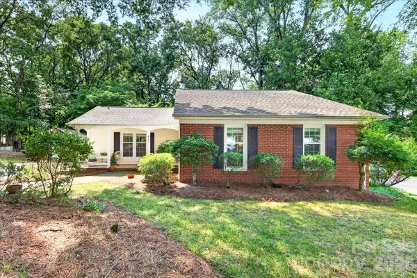 2703 Bremer Court, Charlotte, NC 28210