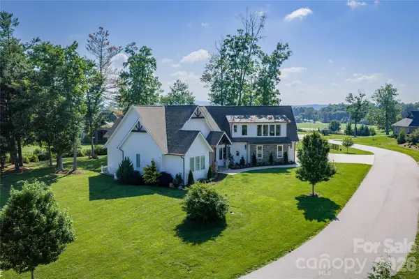 210 Samuel Drive, Mills River, NC 28759