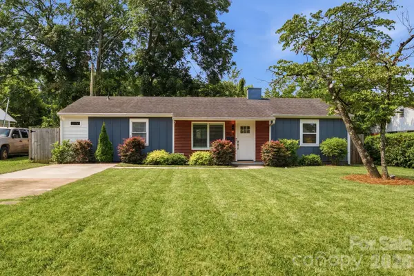 2639 Englehardt Street, Charlotte, NC 28216