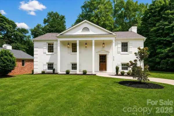 4752 Autumn Leaf Lane, Charlotte, NC 28277