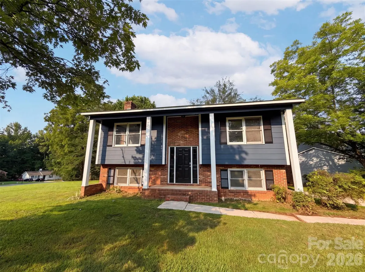 5601 Beaconsfield Road, Charlotte, NC 28214 - #1