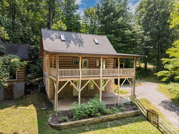 24 Gregory Hill Road, Fairview, NC 28730