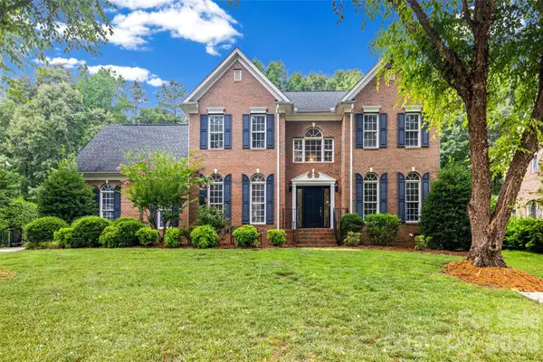 7015 Olde Sycamore Drive, Charlotte, NC 28227