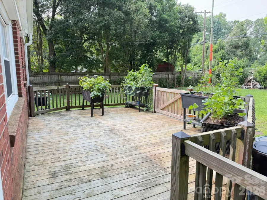 1327 Dresden Drive W, Charlotte, NC 28205 - #3
