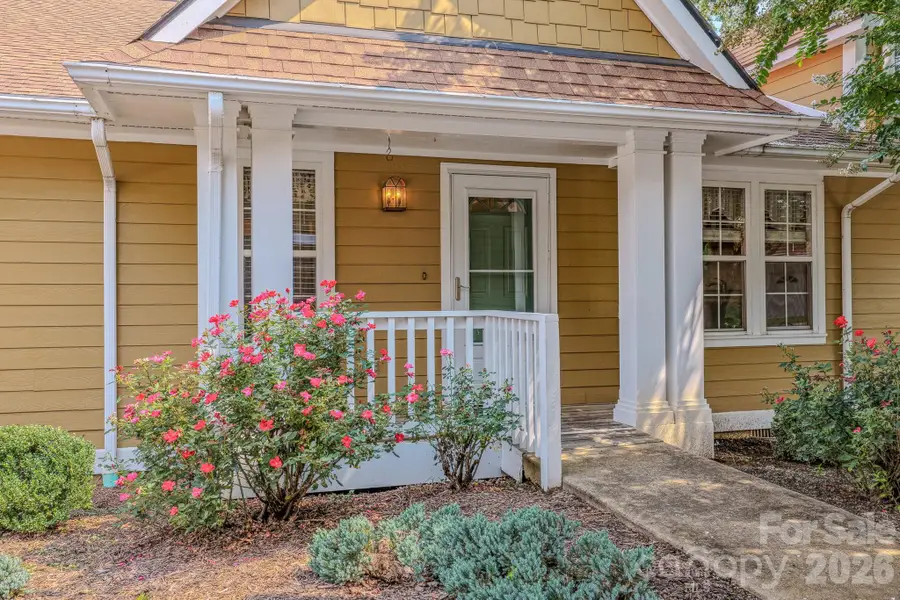 902 Woodlea Court, Asheville, NC 28806 - #3