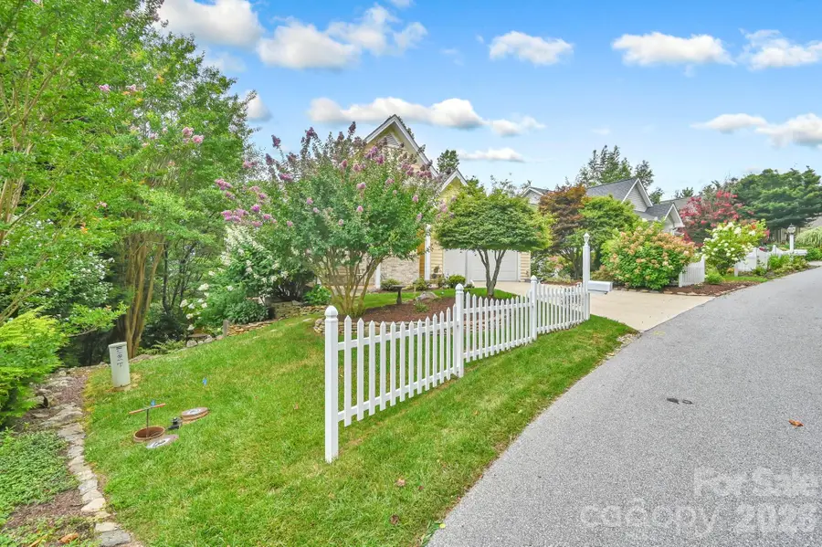230 Carriage Summitt Way #2423, Hendersonville, NC 28791 - #3