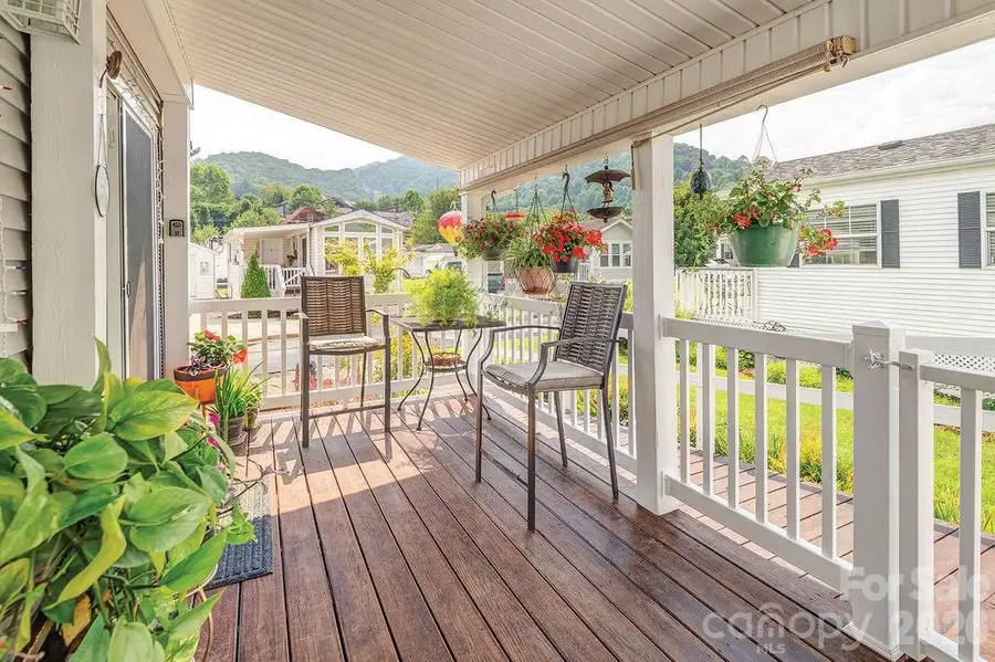 20 Strollers Lane, Waynesville, NC 28785 - #2