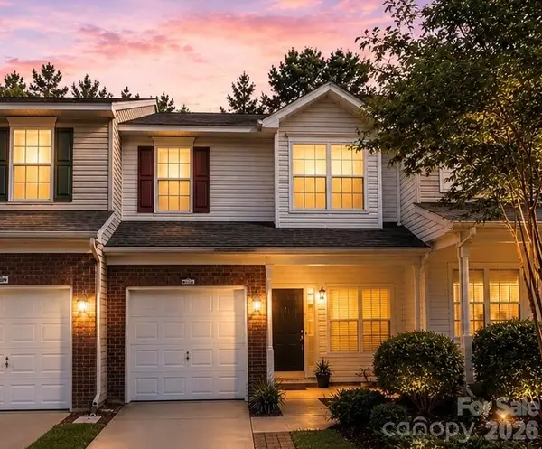 13927 Singleleaf Lane, Charlotte, NC 28278