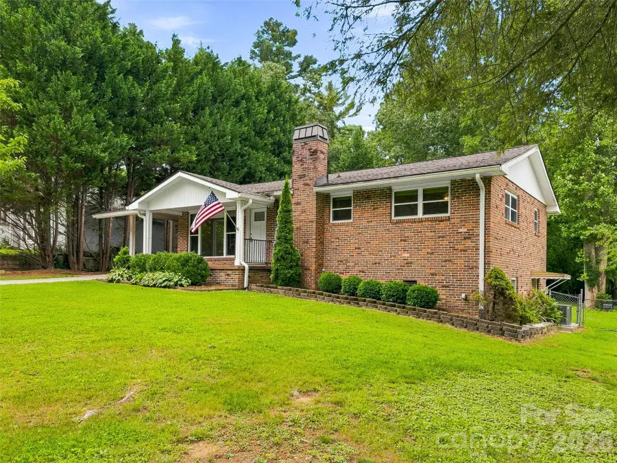 320 Kendale Court, East Flat Rock, NC 28726 - #2