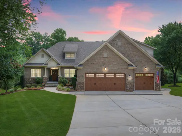 2551 Eagle Drive Ne #6/C, Conover, NC 28613