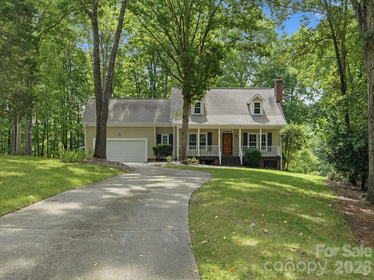 401 Brenwyck Court, Matthews, NC 28105 - #1