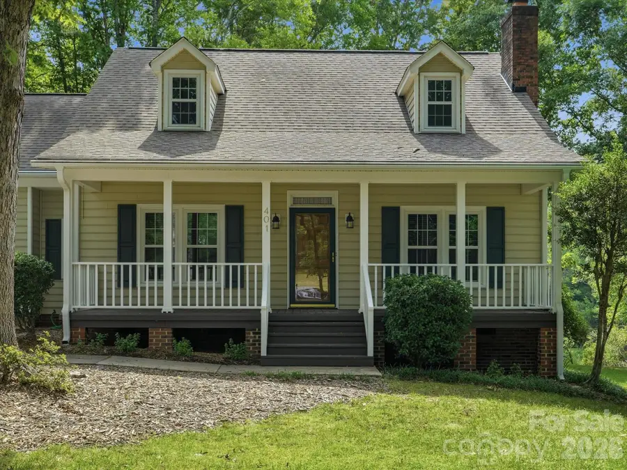 401 Brenwyck Court, Matthews, NC 28105 - #2