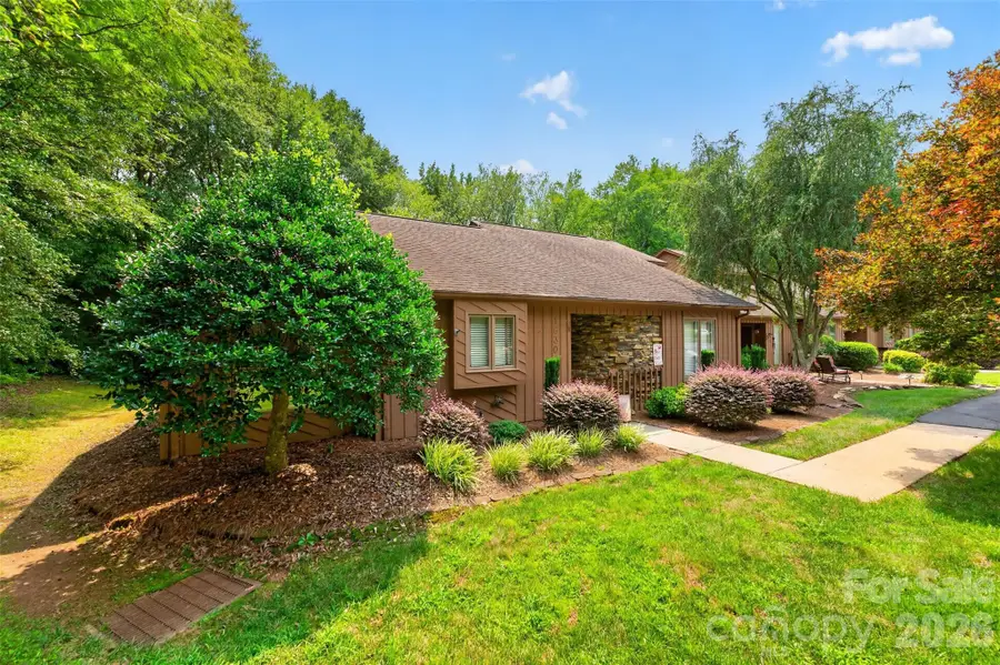 1630 12th Street Ne, Hickory, NC 28601 - #3