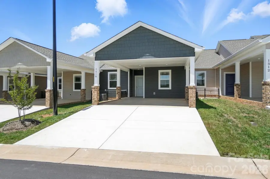 1518 29th Street Se, Hickory, NC 28602 - #2
