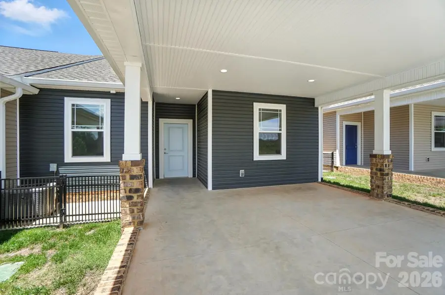 1518 29th Street Se, Hickory, NC 28602 - #3
