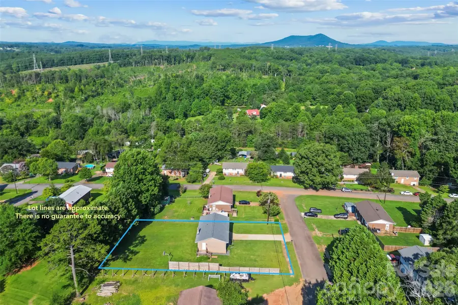 4405 Landing Court, Hickory, NC 28602 - #2