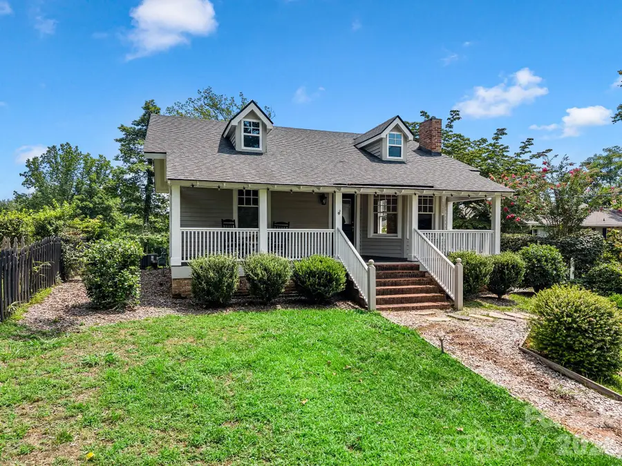 143 Broadway Avenue, Tryon, NC 28782 - #2