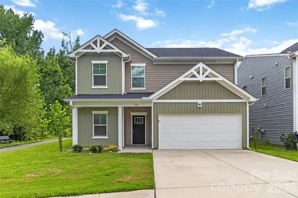 124 Fosters Glen Place, Mooresville, NC 28115