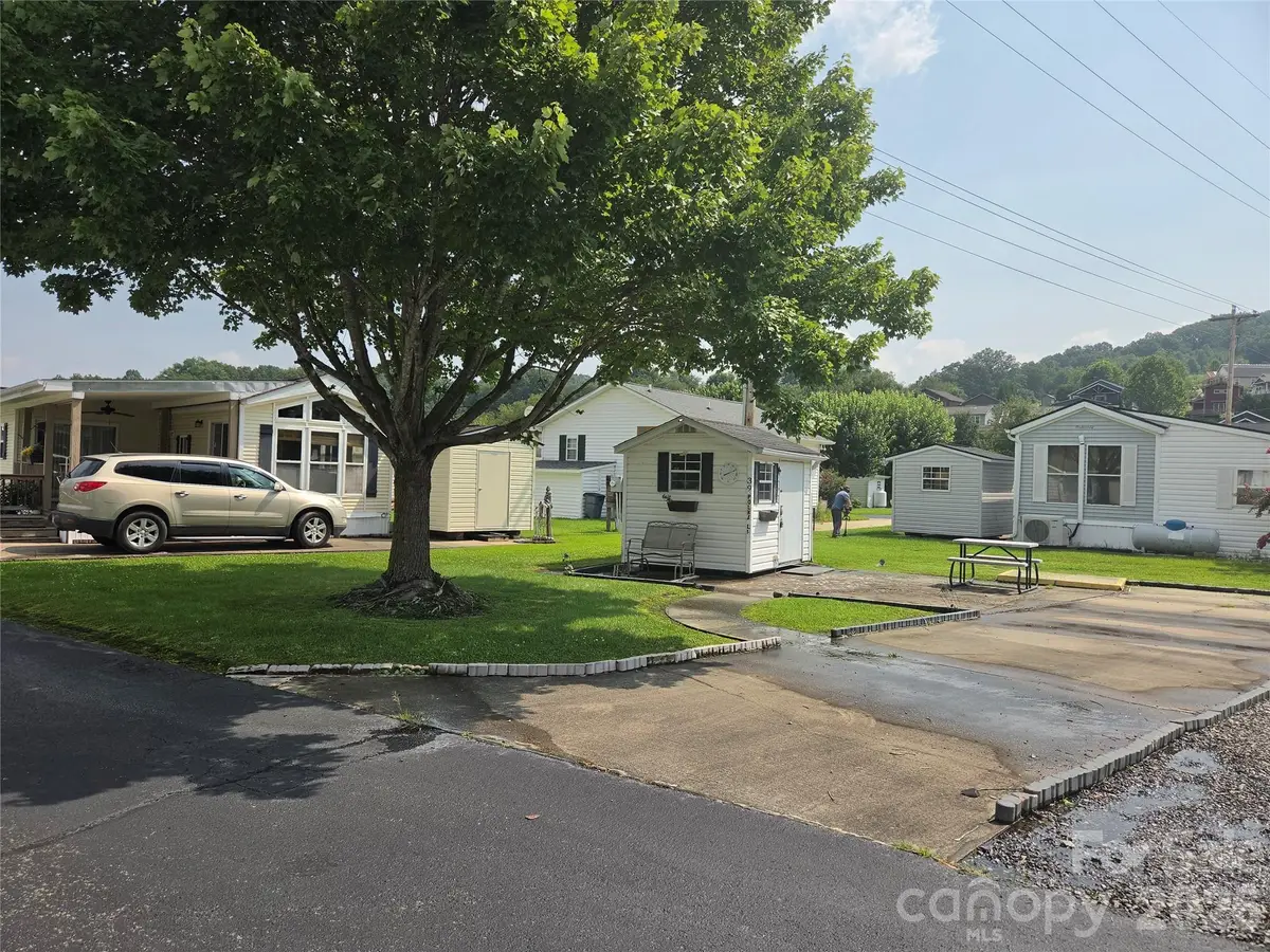 39 Polka Lane, Waynesville, NC 28785 - #1