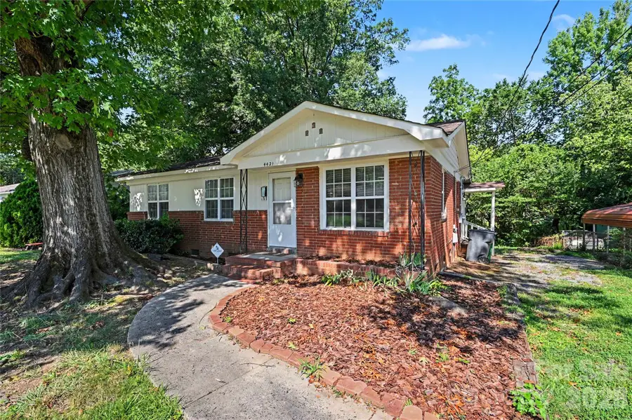 4421 Knollcrest Drive, Charlotte, NC 28208 - #3