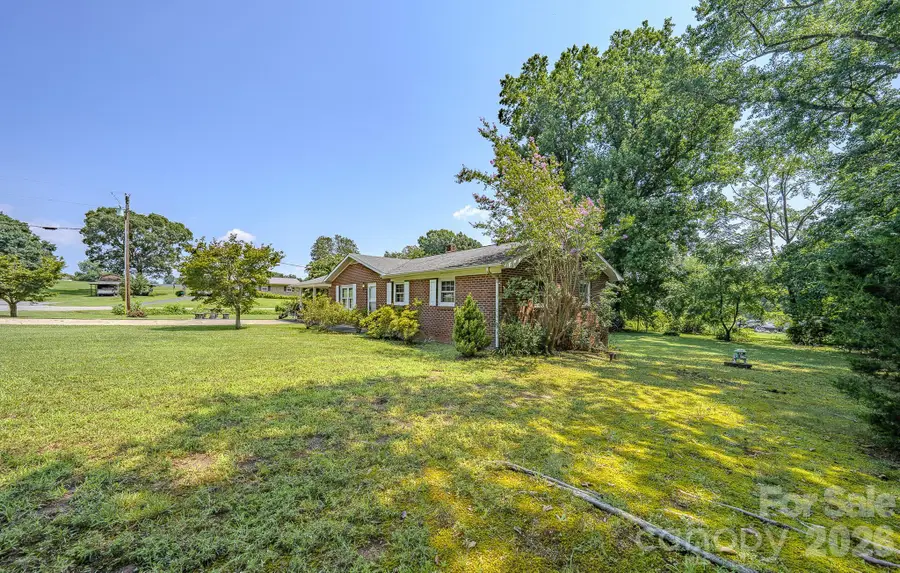 1169 Burkehurst Avenue, Morganton, NC 28655 - #3
