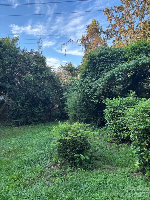 228 Cottage Place, Charlotte, NC 28207