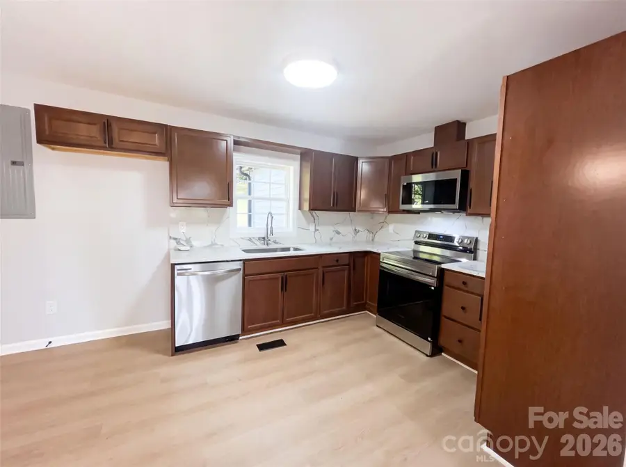 915 Kenham Place, Lenoir, NC 28645 - #2