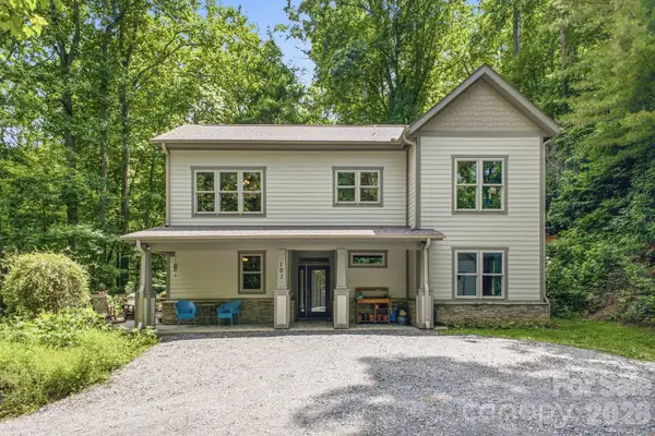 101 Reeds Creek Road, Fairview, NC 28730