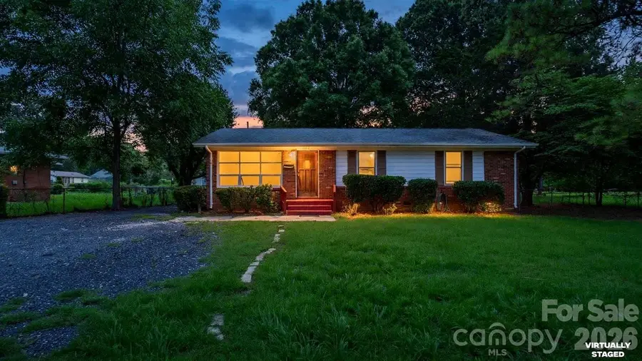 634 Kentbrook Drive, Charlotte, NC 28213 - #2