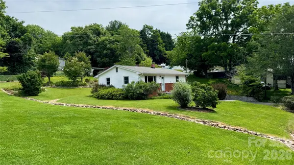 20 Ridge Cross Road, Asheville, NC 28805