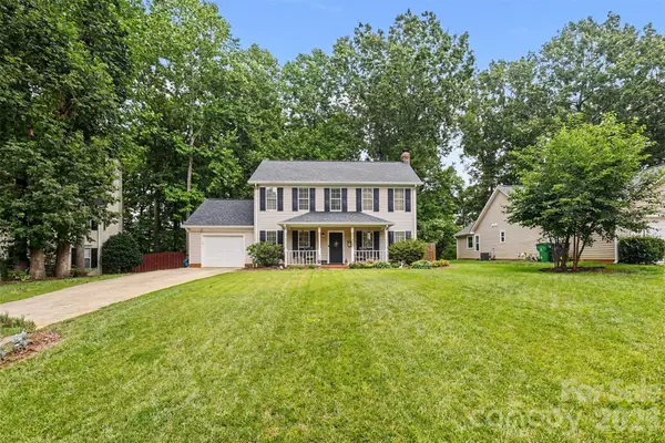 4228 Huntmeadow Drive, Charlotte, NC 28269