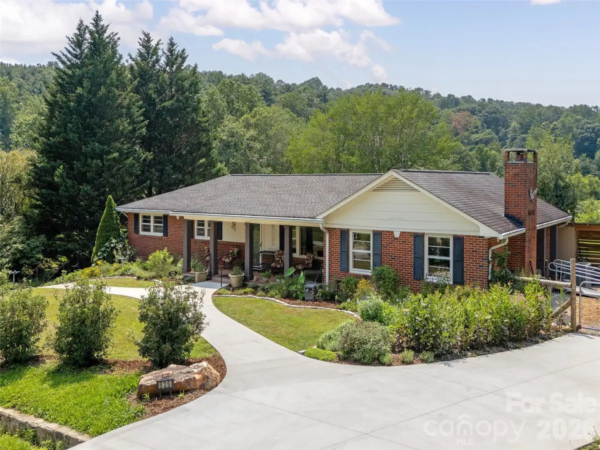 525 Carson Drive, Hendersonville, NC 28791 - #1