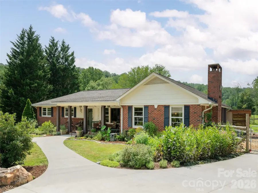 525 Carson Drive, Hendersonville, NC 28791 - #2