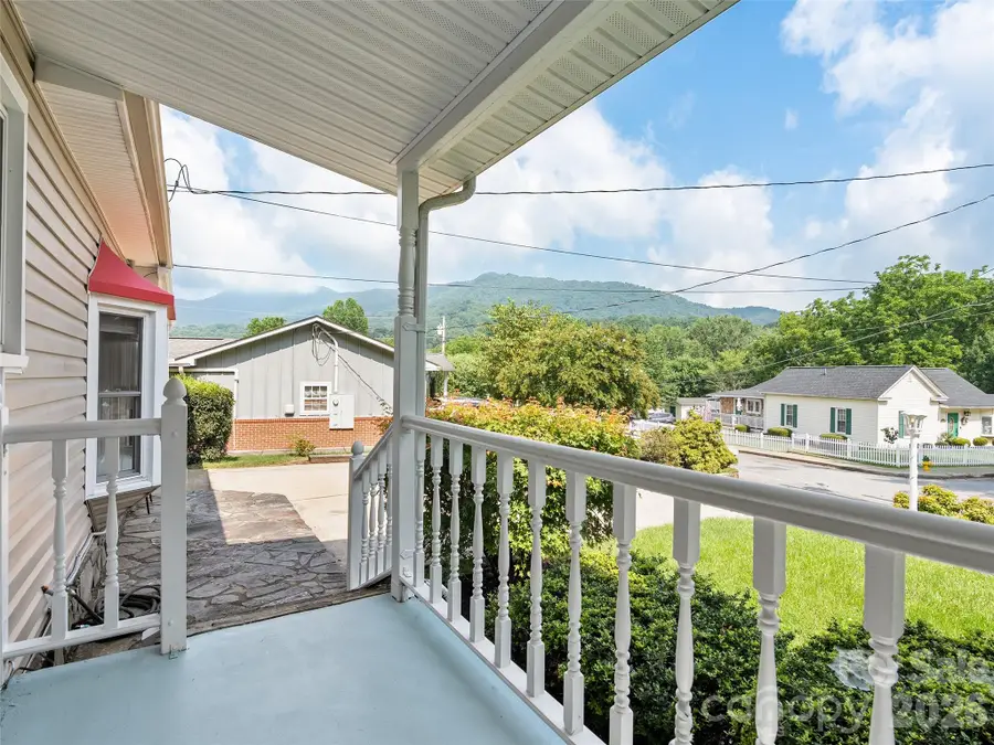 151 Meadow Street, Waynesville, NC 28786 - #2